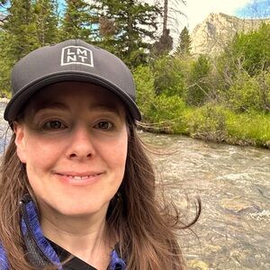 Meet your Posher, Cecily